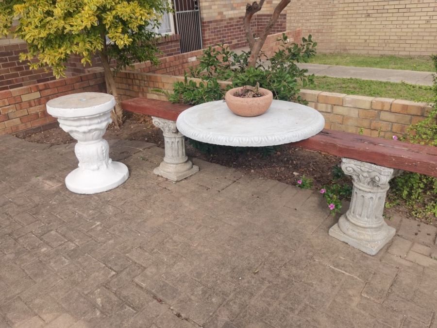 To Let 3 Bedroom Property for Rent in Kabega Park Eastern Cape